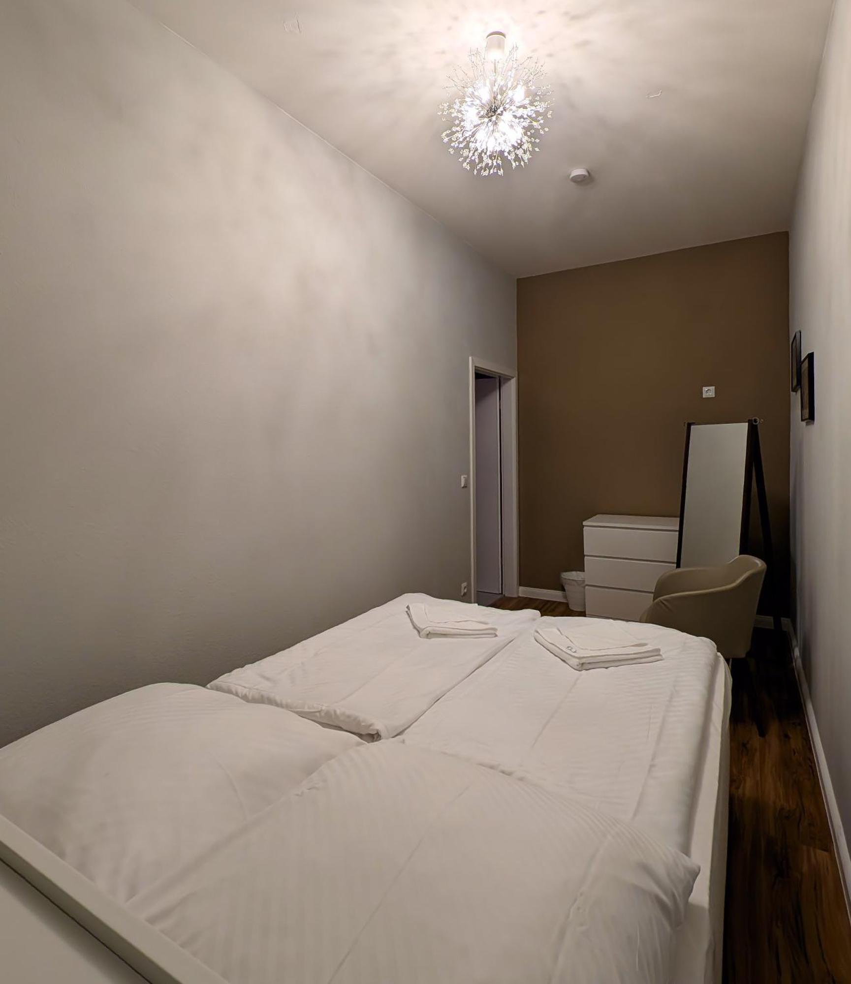 Deluxe Two-Bedroom Apartment Garden View