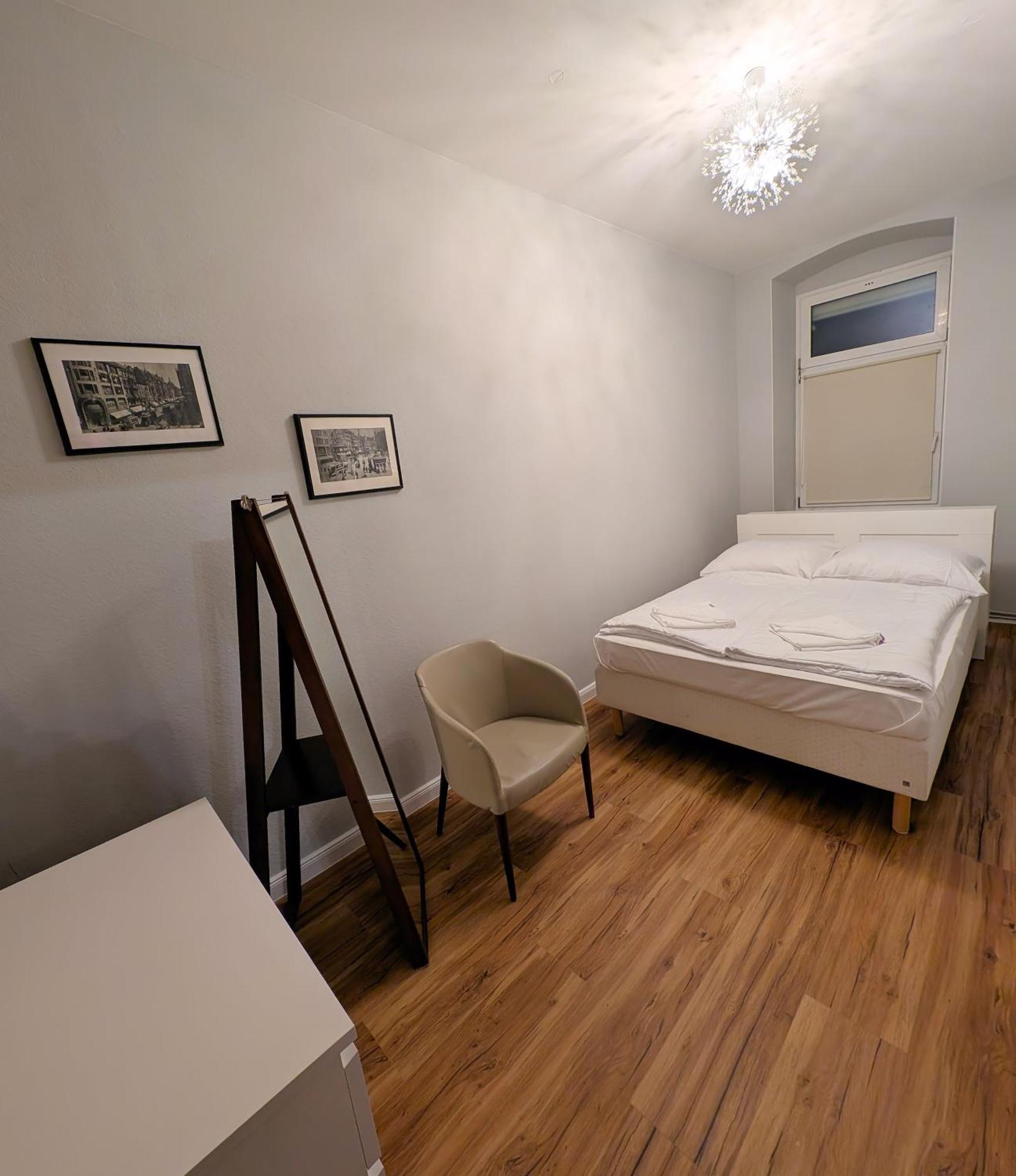 Deluxe Two-Bedroom Apartment Garden View